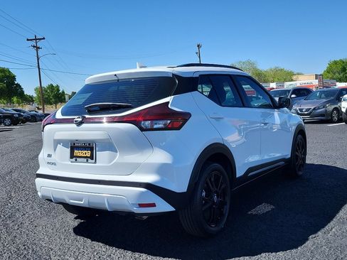 Used 2024 Nissan Kicks SR w/ SR Premium Package FWD image 6