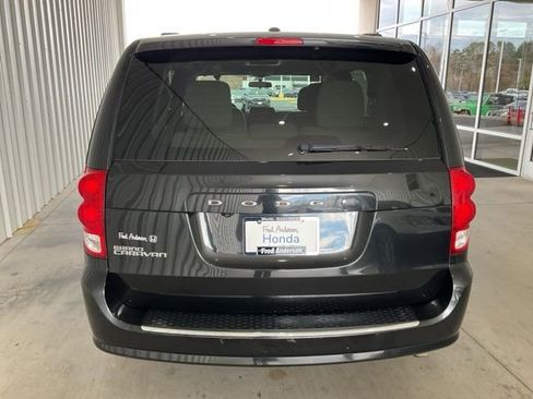Used 2012 Dodge Grand Caravan SXT w/ Entertainment Group 1 image 22