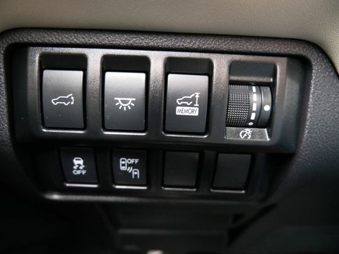 Used 2022 Subaru Ascent Limited w/ Technology Package AWD/4WD image 26