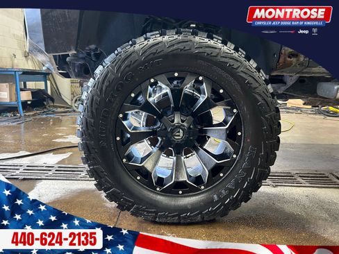 Used 2015 Chevrolet Silverado 2500 High Country w/ High Country Premium Package image 32