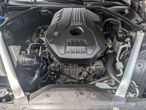 Used 2022 Genesis G70 2.0T RWD image 28