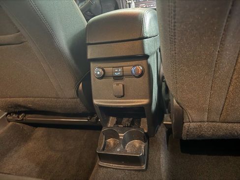 Used 2016 Ford Explorer XLT image 50