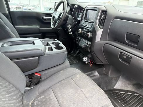 Used 2020 GMC Sierra 1500 4x4 Crew Cab w/ Sierra Value Package image 24