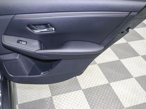 Used 2020 Nissan Sentra SR w/ Premium Package FWD image 23