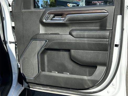 Used 2024 GMC Sierra 1500 SLT image 31