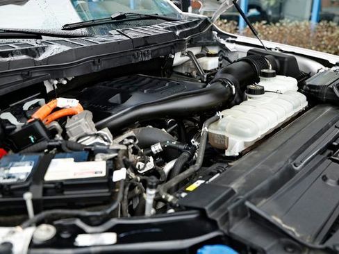 Used 2021 Ford F150 Lariat w/ Equipment Group 502A High image 29