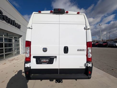 New 2026 RAM ProMaster 2500 w/ Convenience Group image 11