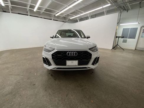 Used 2022 Audi Q5 e Prestige image 9