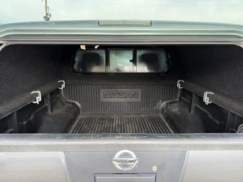 Used 2019 Nissan Frontier Desert Runner image 5