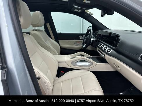 Used 2025 Mercedes-Benz GLS 450 4MATIC image 30