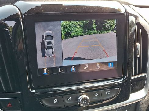 Used 2023 Chevrolet Traverse Premier w/ Redline Edition AWD/4WD image 19