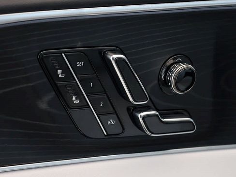 Used 2026 Cadillac Lyriq Luxury AWD/4WD image 26