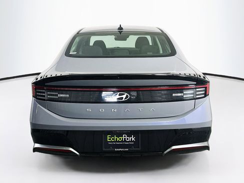 Used 2025 Hyundai Sonata SEL FWD image 7
