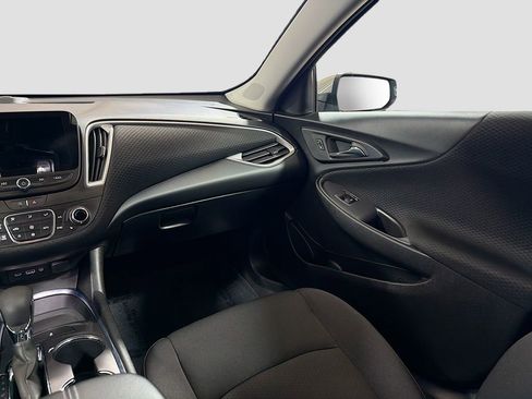 Used 2023 Chevrolet Malibu LT image 21