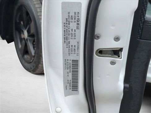 Used 2016 Dodge Dart SXT image 28