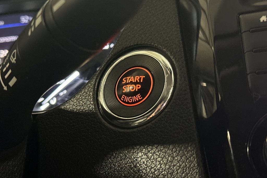 Used 2020 Nissan Rogue SL FWD image 27