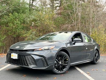 New 2026 Toyota Camry SE w/ Convenience Package