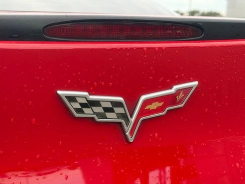 Used 2006 Chevrolet Corvette Base w/ Preferred Equipment Group image 50