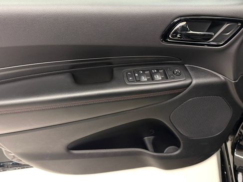 Used 2025 Dodge Durango GT AWD/4WD image 11