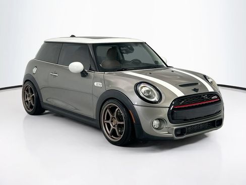 Used 2019 MINI Cooper S FWD image 3