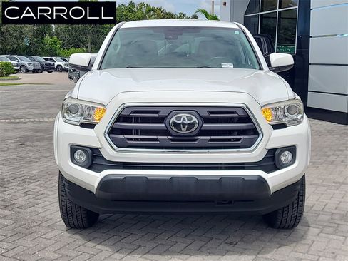 Used 2019 Toyota Tacoma SR5 image 2