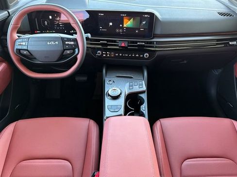 New 2026 Kia Sportage SX Prestige AWD/4WD image 16