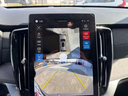 New 2026 Volvo XC90 B6 Ultra image 29