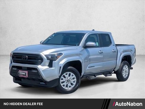 Certified 2025 Toyota Tacoma SR5 AWD/4WD image 1