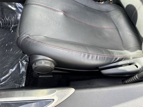 Used 2019 MAZDA MX-5 Miata Grand Touring image 41