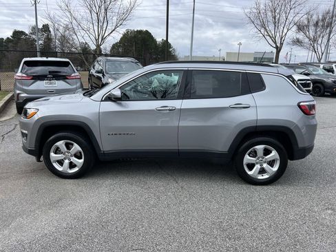 Used 2018 Jeep Compass Latitude w/ Popular Equipment Group image 4