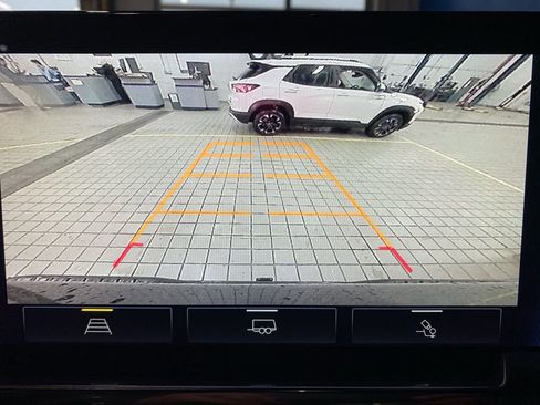 Used 2024 Chevrolet Silverado 1500 RST w/ Convenience Package II image 3