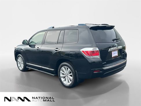 Used 2013 Toyota Highlander Limited image 3