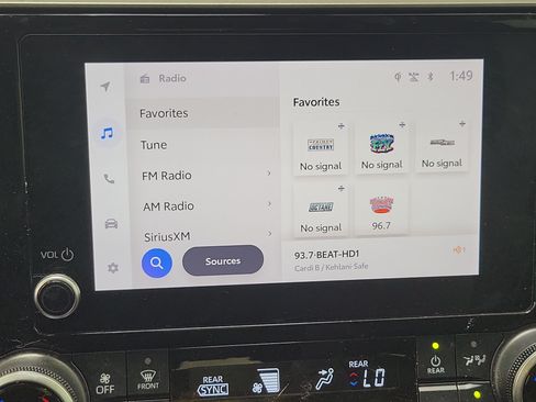 Certified 2024 Toyota Highlander XLE FWD image 28