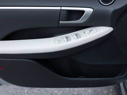 Used 2025 Hyundai Sonata SEL FWD image 14