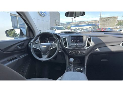 Used 2024 Chevrolet Equinox LT image 13