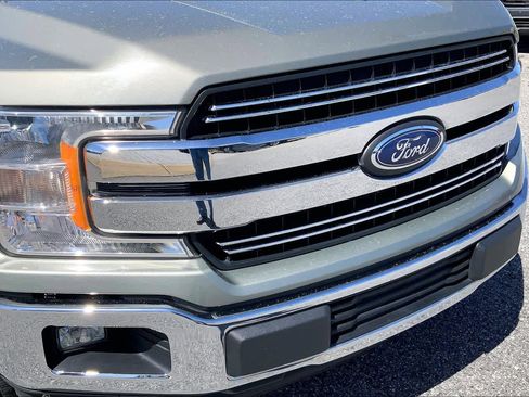 Used 2020 Ford F150 Lariat w/ Trailer Tow Package image 29