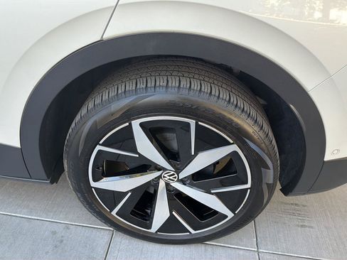 Used 2023 Volkswagen ID.4 Pro S AWD/4WD image 12