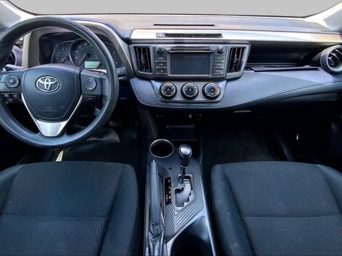 Used 2015 Toyota RAV4 LE FWD image 16