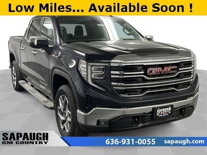 New 2025 GMC Sierra 1500 SLT w/ SLT Premium Package
