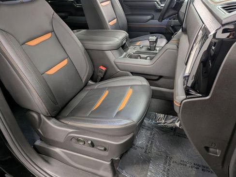 Used 2024 GMC Sierra 1500 AT4 w/ Technology Package image 29