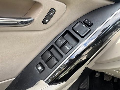 Used 2012 MAZDA CX-9 Touring w/ Moonroof & Bose Audio Pkg image 11