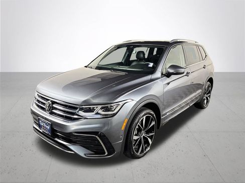 Used 2023 Volkswagen Tiguan SEL R-Line AWD/4WD image 2