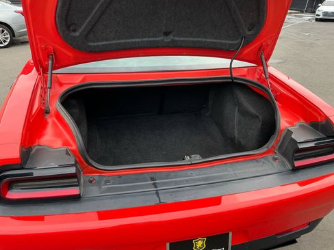 Used 2018 Dodge Challenger SRT Hellcat image 26