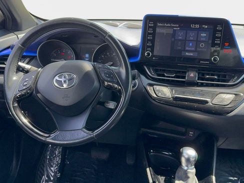 Used 2021 Toyota C-HR XLE FWD image 11