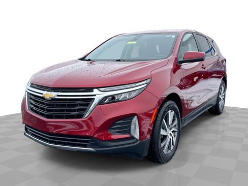 Used 2024 Chevrolet Equinox LT w/ LPO, Floor Liner Package image 1