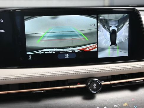 Used 2023 Nissan Ariya FWD image 15