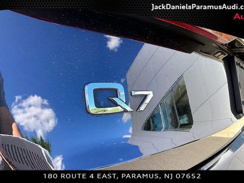 Used 2022 Audi Q7 3.0T Premium Plus AWD/4WD image 23