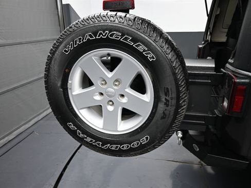 Used 2018 Jeep Wrangler Sport AWD/4WD image 22