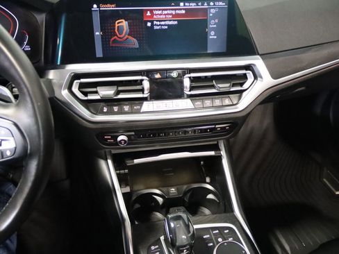 Used 2021 BMW 430i Convertible w/ Premium Package image 50