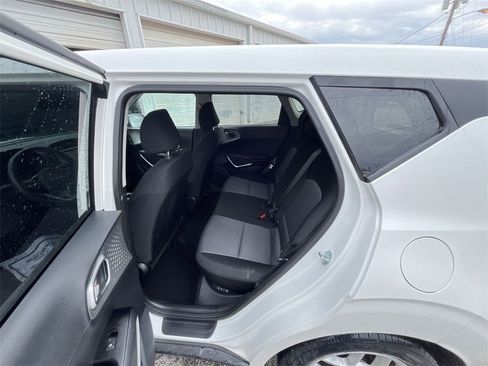 Used 2023 Kia Soul S image 22